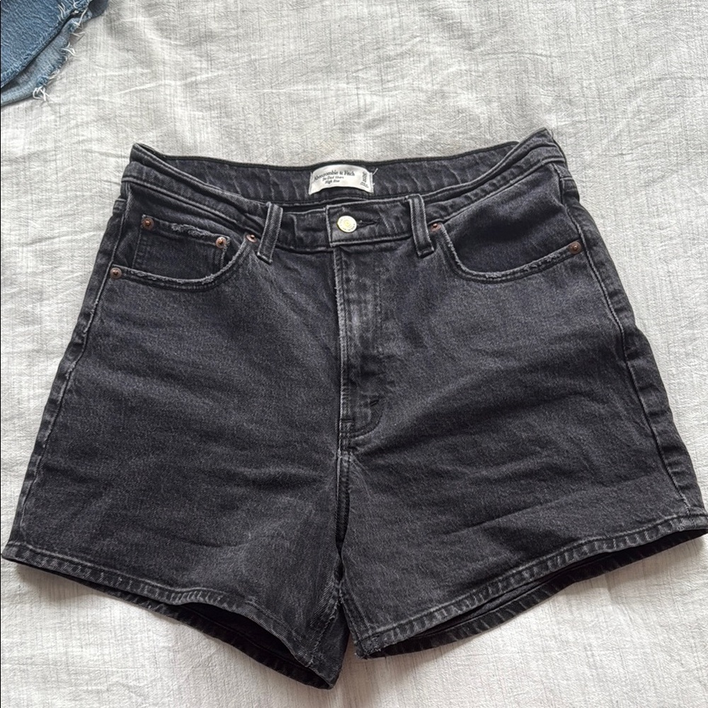 Abercrombie and Fitch Dad Short High Rise